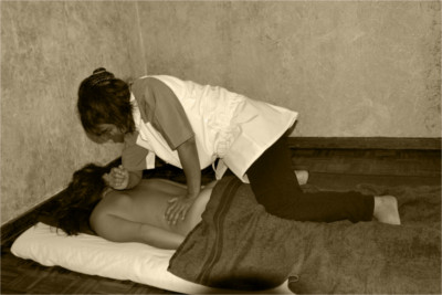 Massage aux huiles essentielles